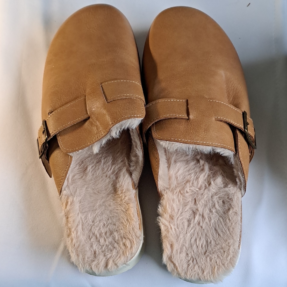 Cozy Tan Women's Slippers